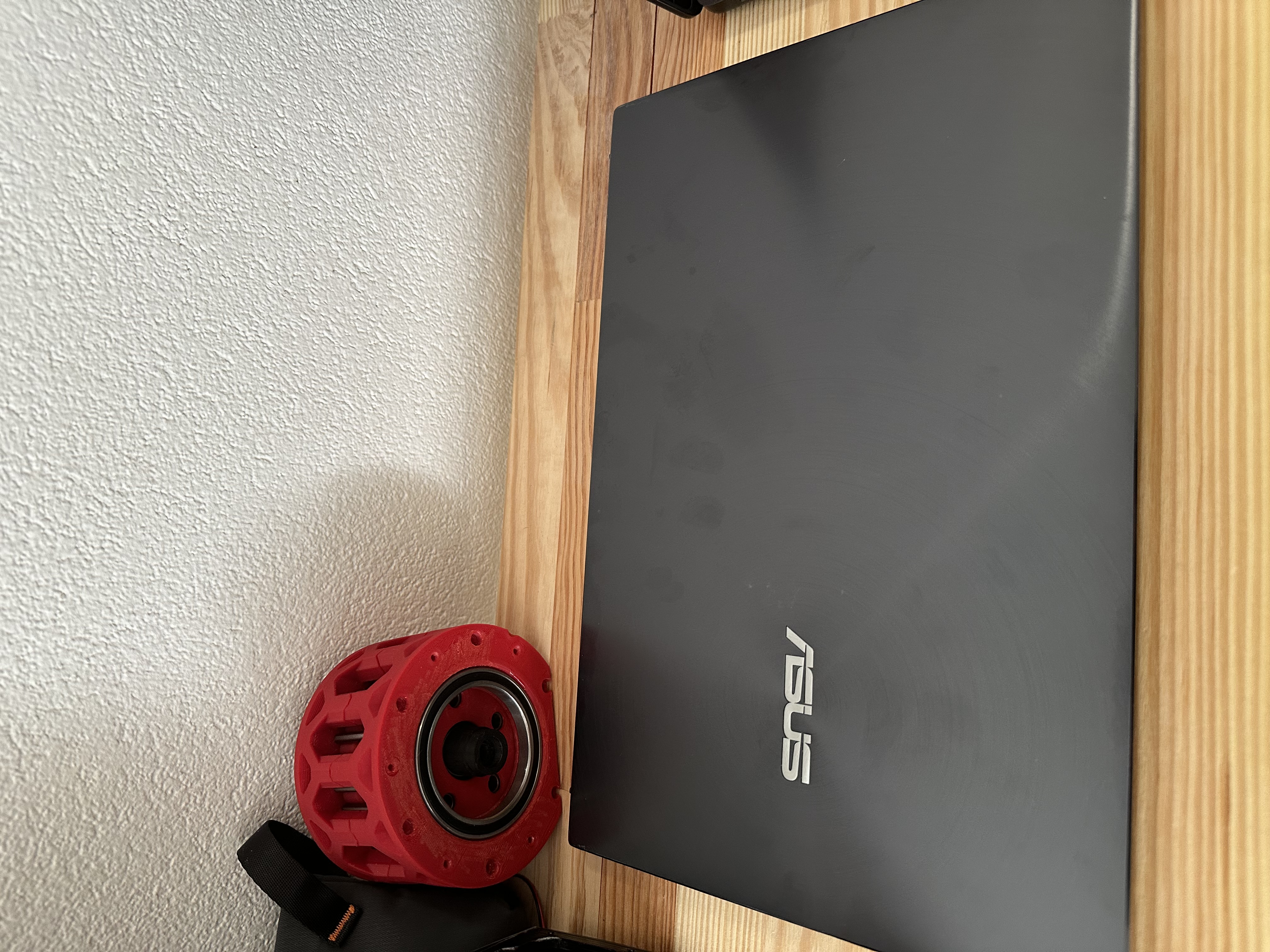 ASUS ZenBook 13 – i5-1135G7 / 16GB / 512GB NVMe - side